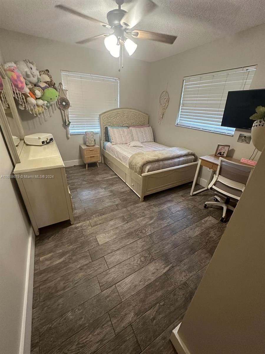 BIRD LAKES SOUTH SEC 2 - Residential