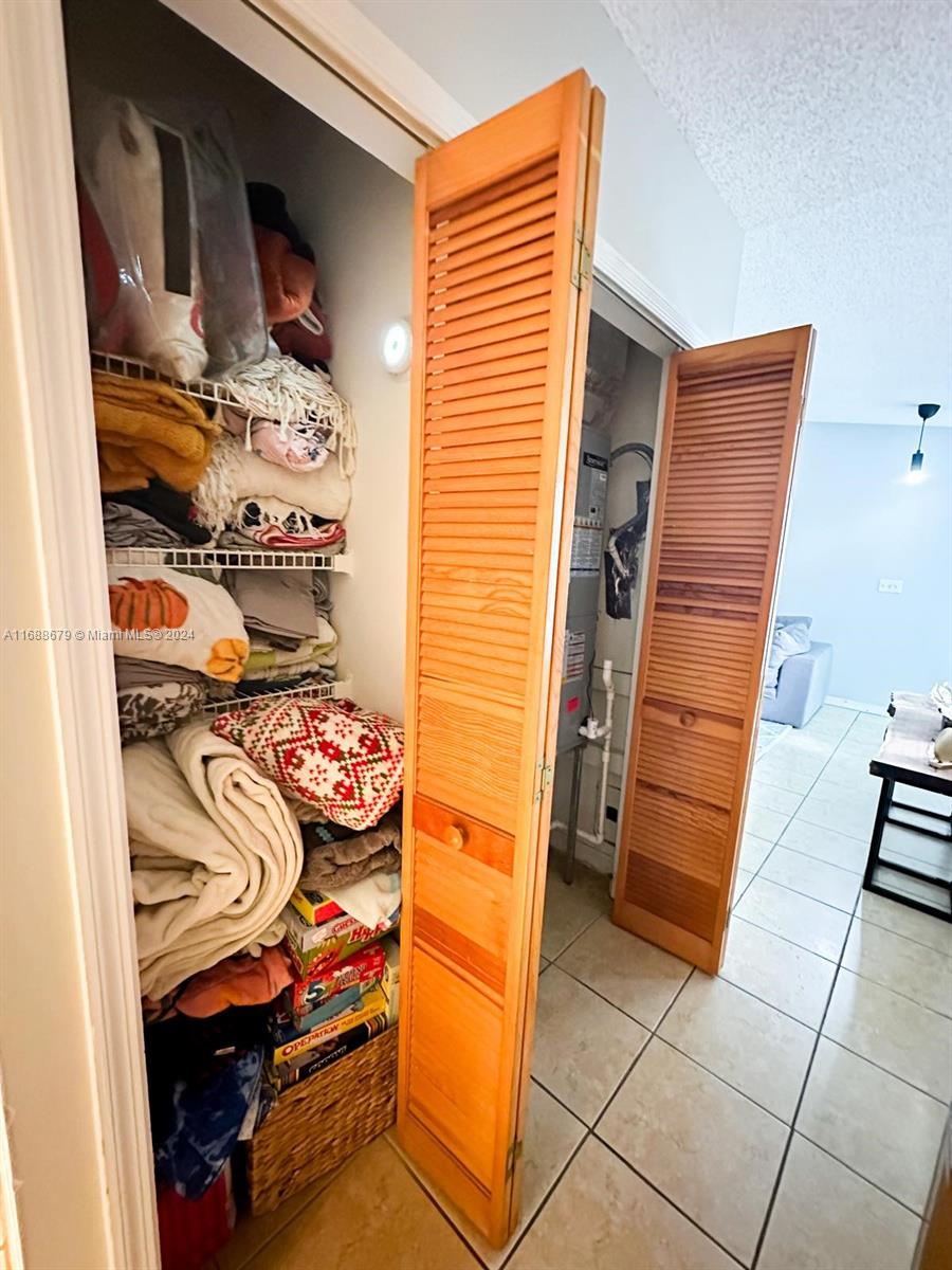 BIRD LAKES SOUTH SEC 2 - Residential