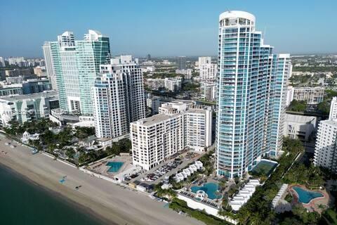 Rental Property at 3505 S Ocean Dr 704, Hollywood, Broward County, Florida - Bedrooms: 1 
Bathrooms: 2  - $2,350 MO.