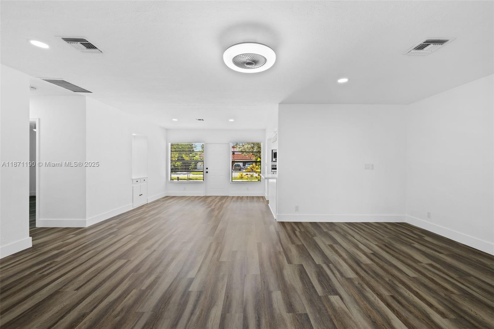 HOLLYWOOD HOMESITES REV P - Residential Lease