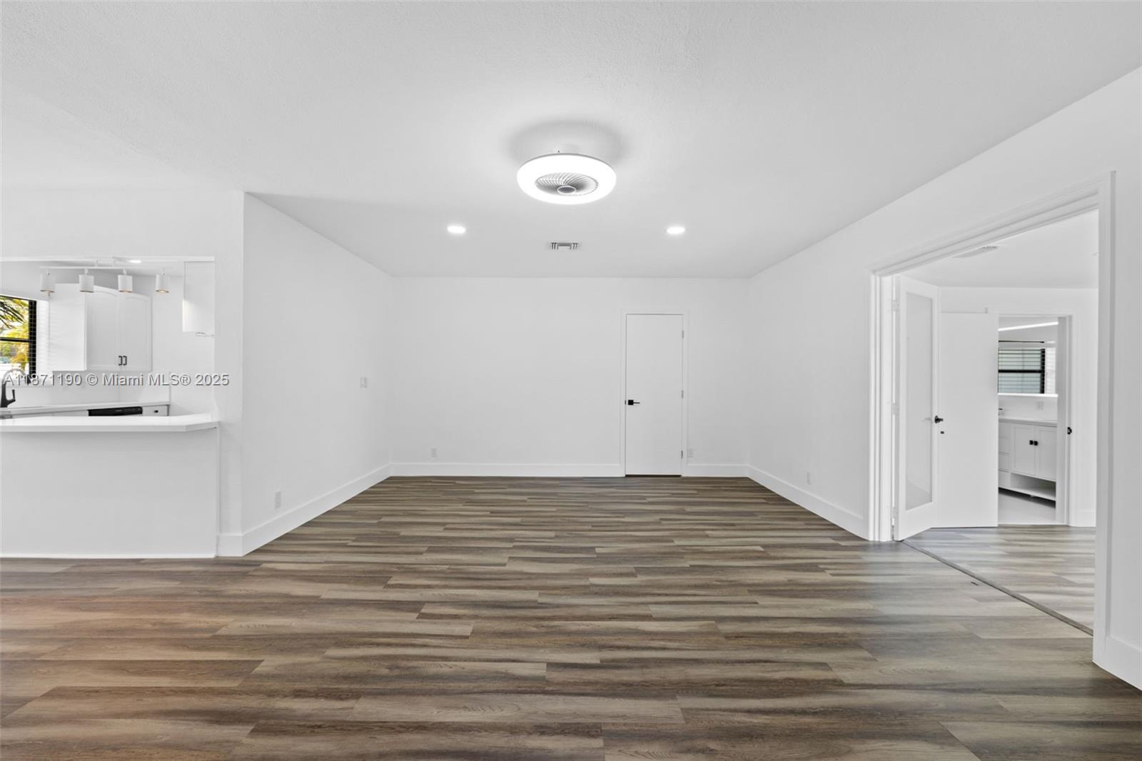 HOLLYWOOD HOMESITES REV P - Residential Lease