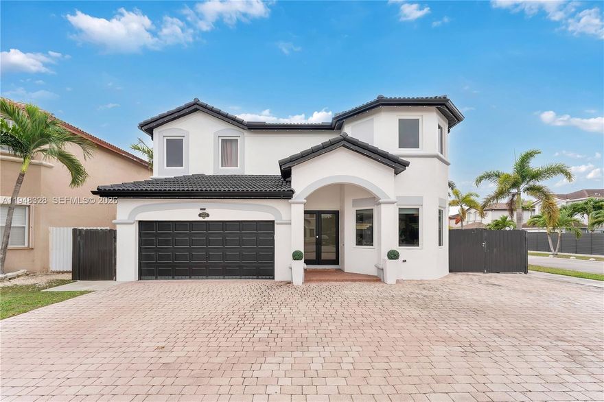 Excellent, spacious, and well-located corner lot property. Super quiet and highly valued neighborhood with no HOA. The property has been fully remodeled with premium materials. Newly installed impact windows and doors. Generous bedroom size and plenty of closet space in all bedrooms. Close to express ways and main arteries. 
Interested people, please contact listing agent to schedule appointments.