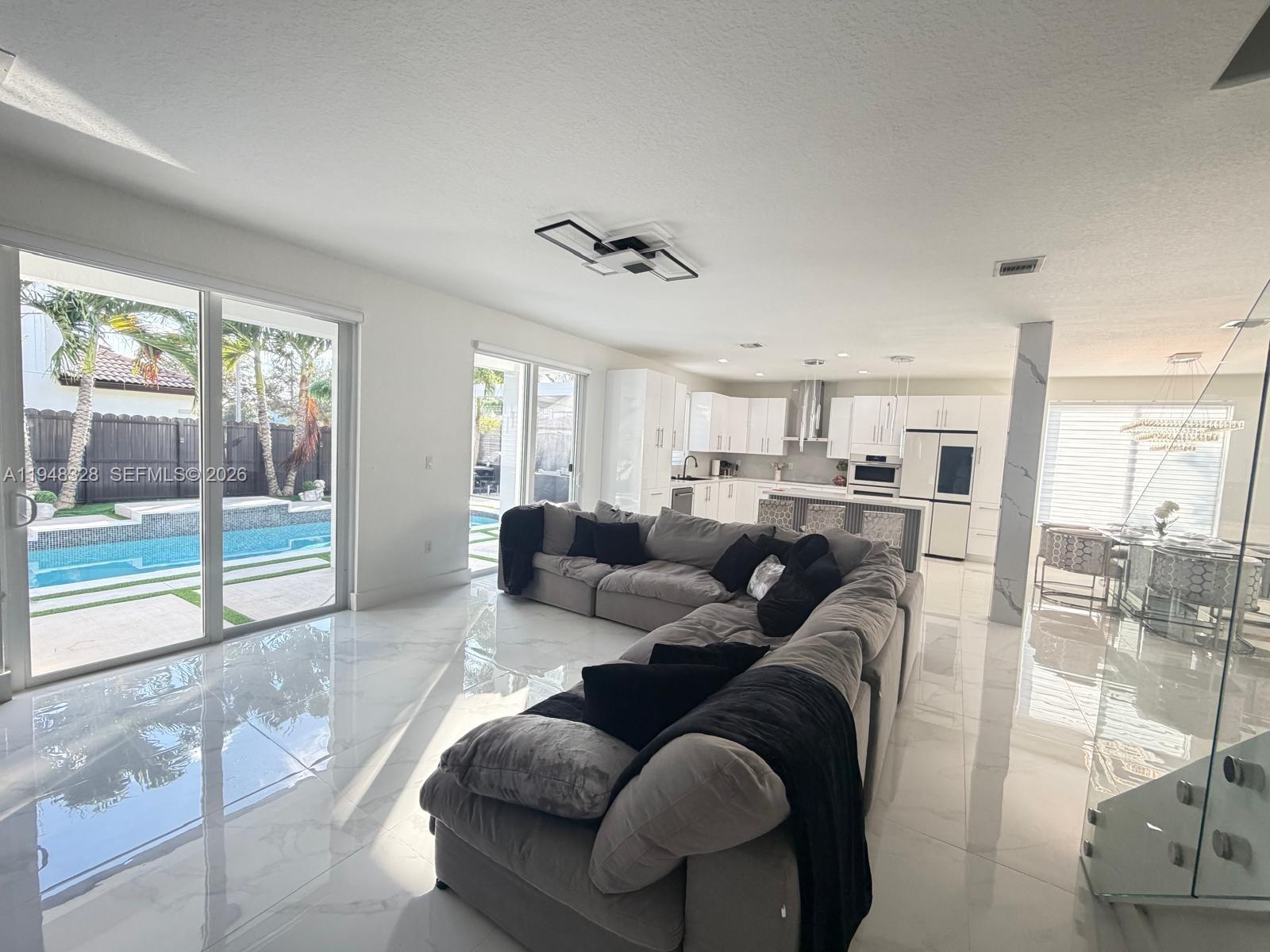 ALCO ESTATES FOURTH ADDN - Residential