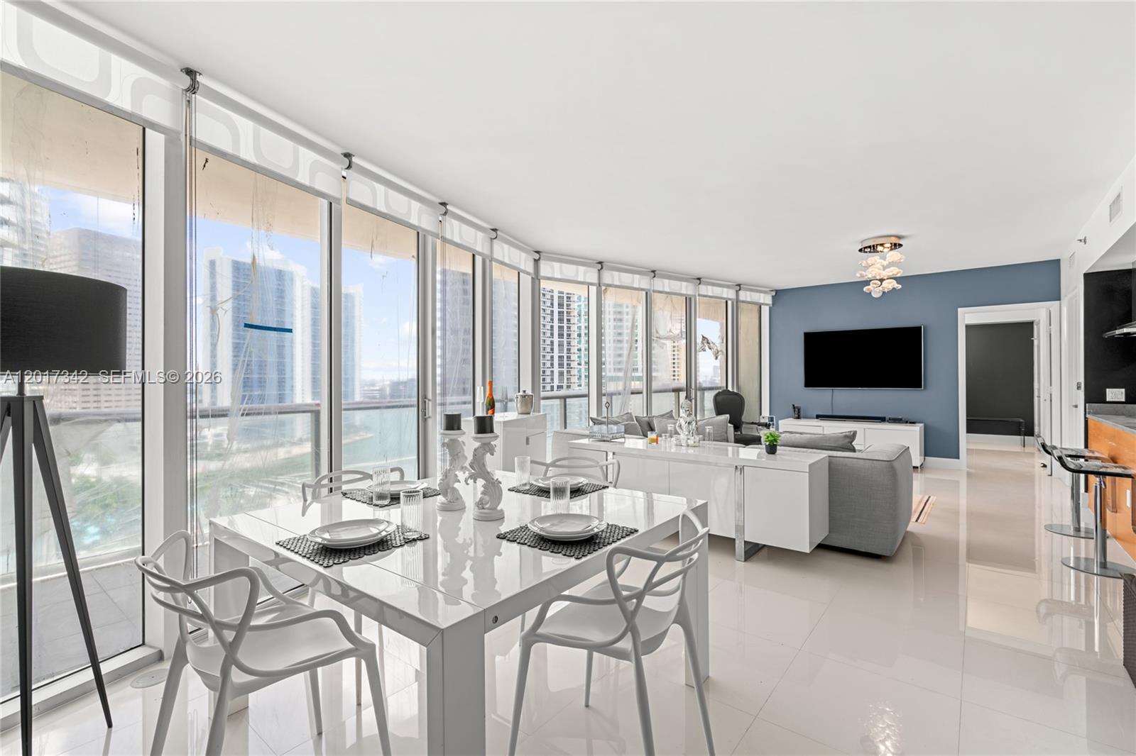 495 Brickell Ave 1704