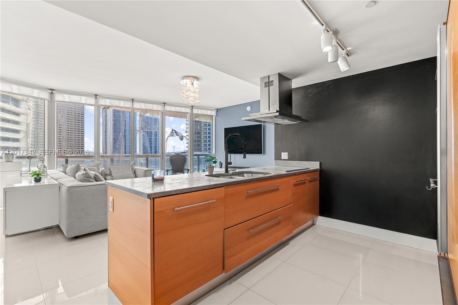 495 Brickell Ave 1704