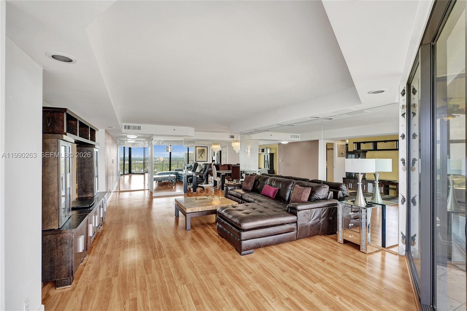 THE TOWERS OF QUAYSIDE CO - Residential