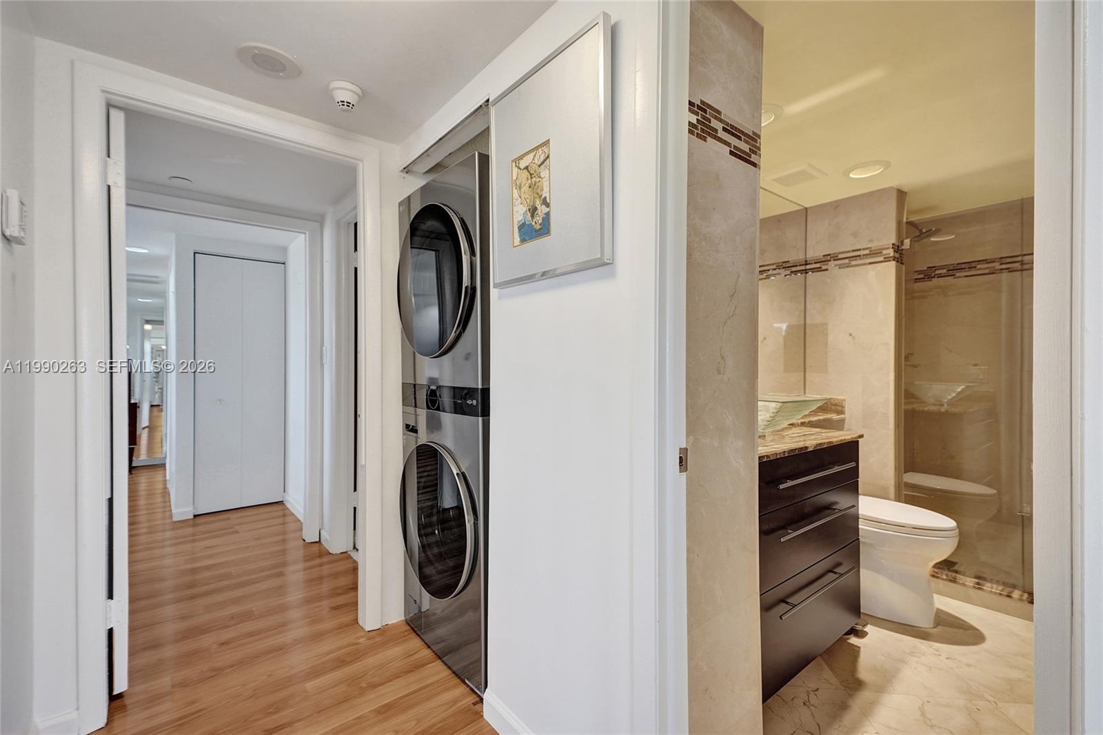 THE TOWERS OF QUAYSIDE CO - Residential