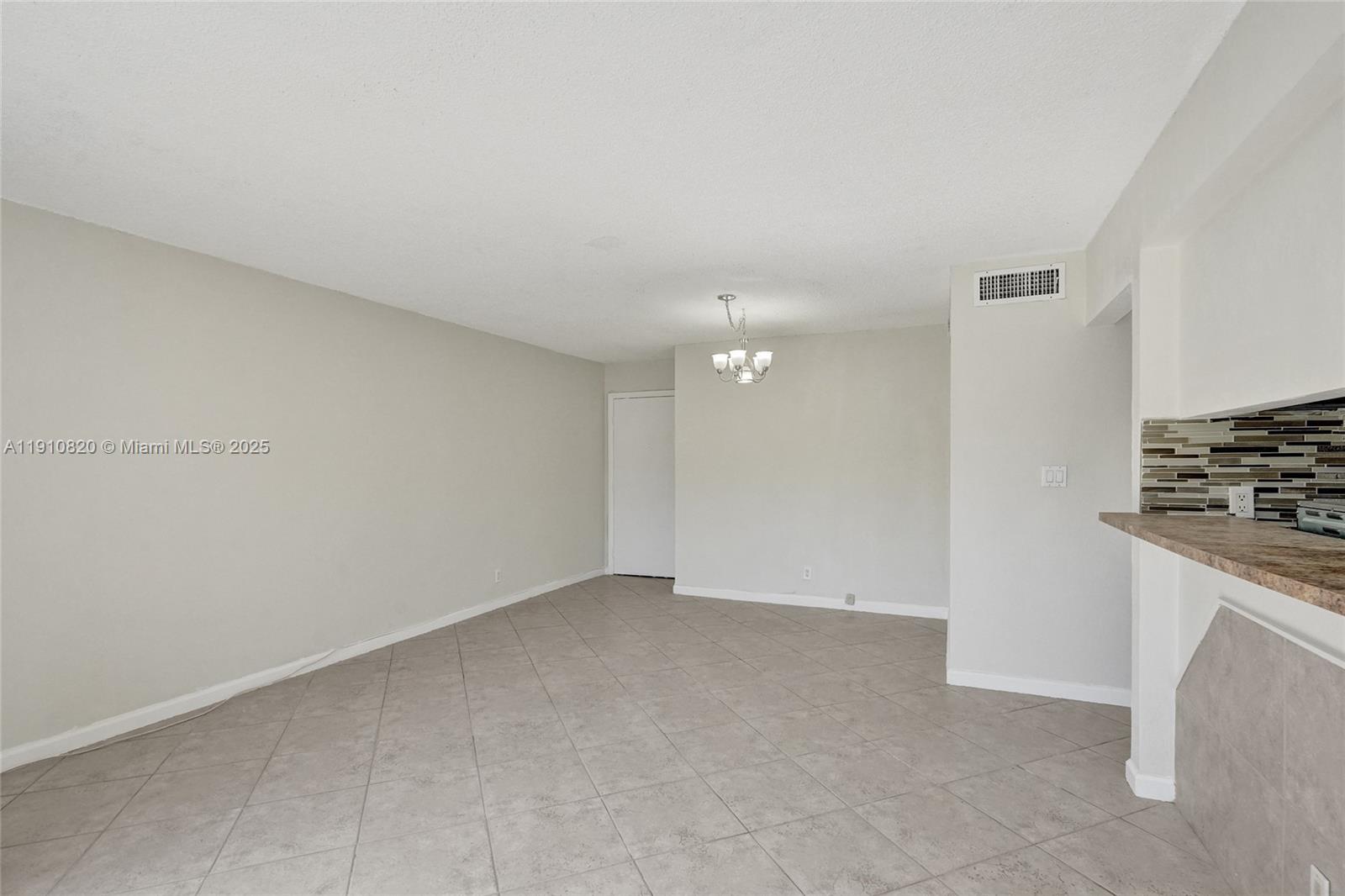 WOOD HUE I CONDO - Residential