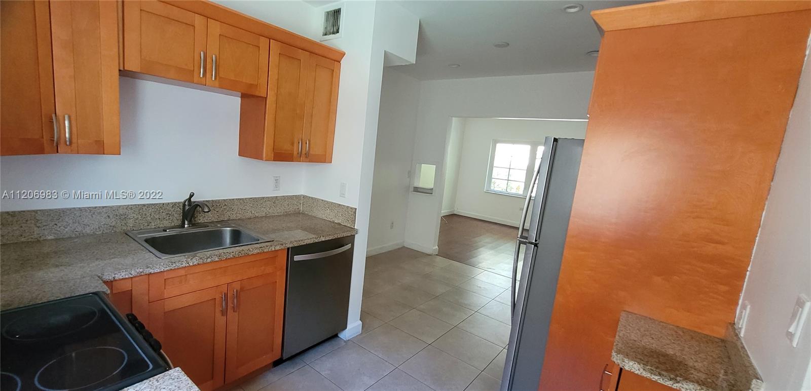 C GAB DOUGLAS SEC - Residential Lease