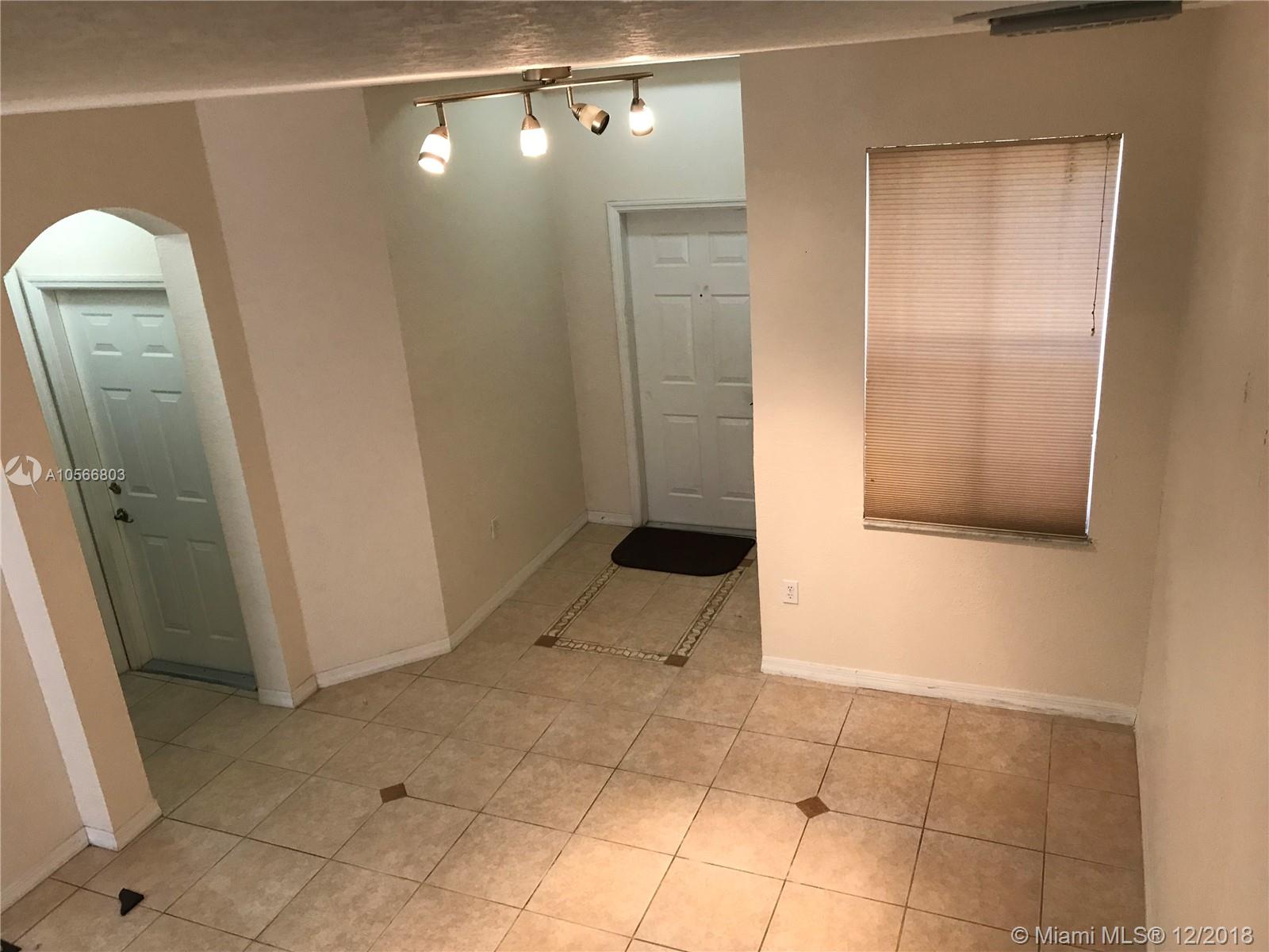 KENDALL BREEZE SOUTH - Residential