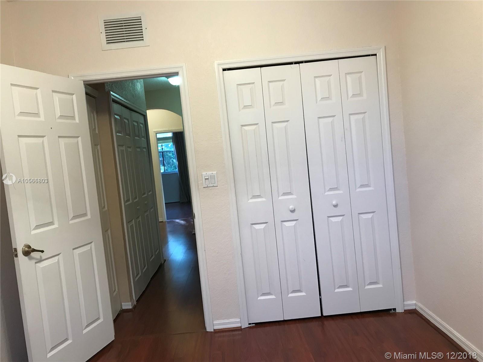 KENDALL BREEZE SOUTH - Residential