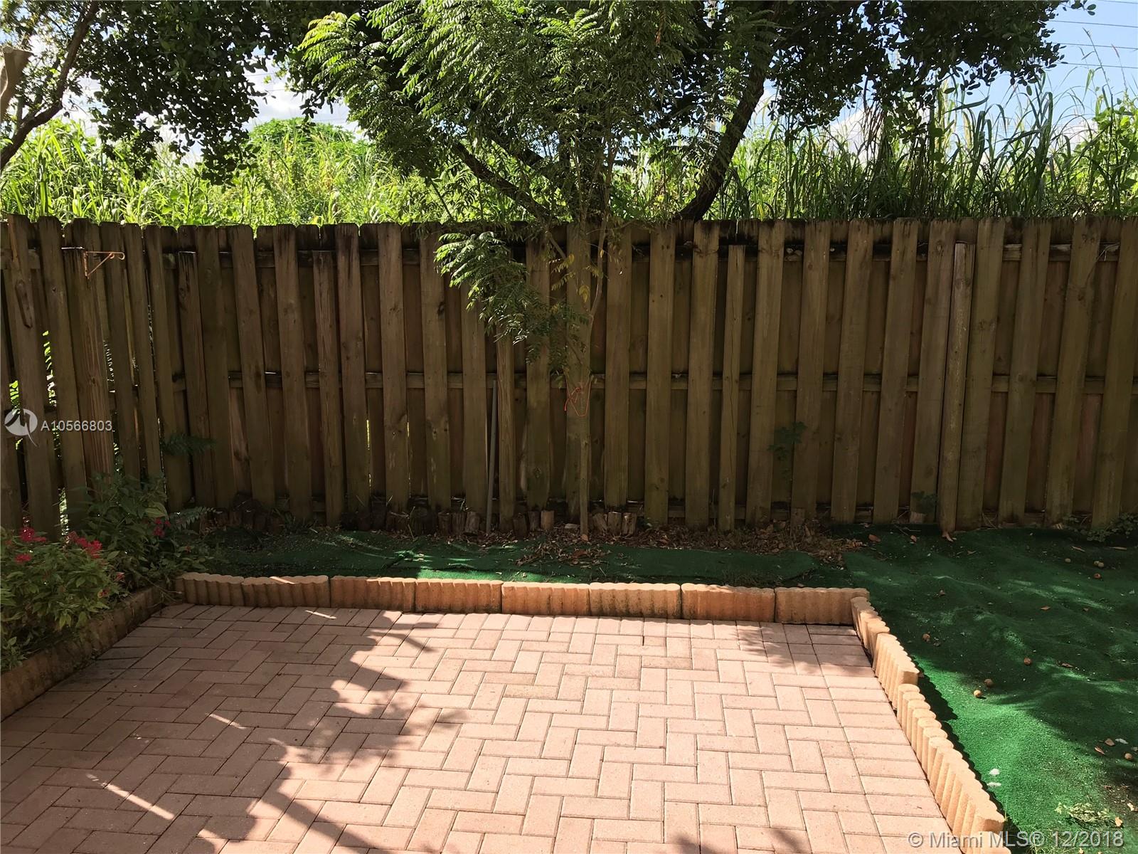 KENDALL BREEZE SOUTH - Residential