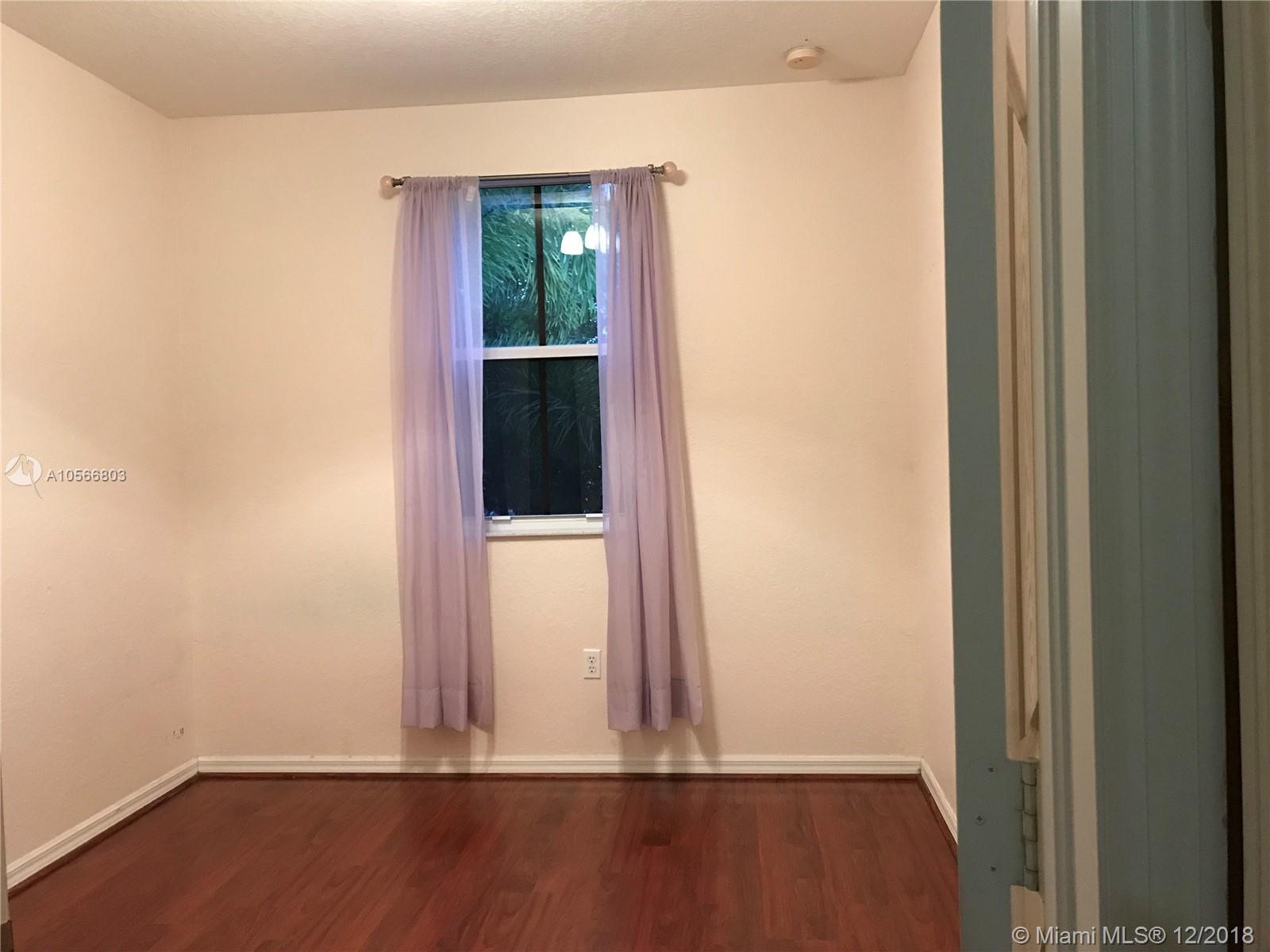 KENDALL BREEZE SOUTH - Residential