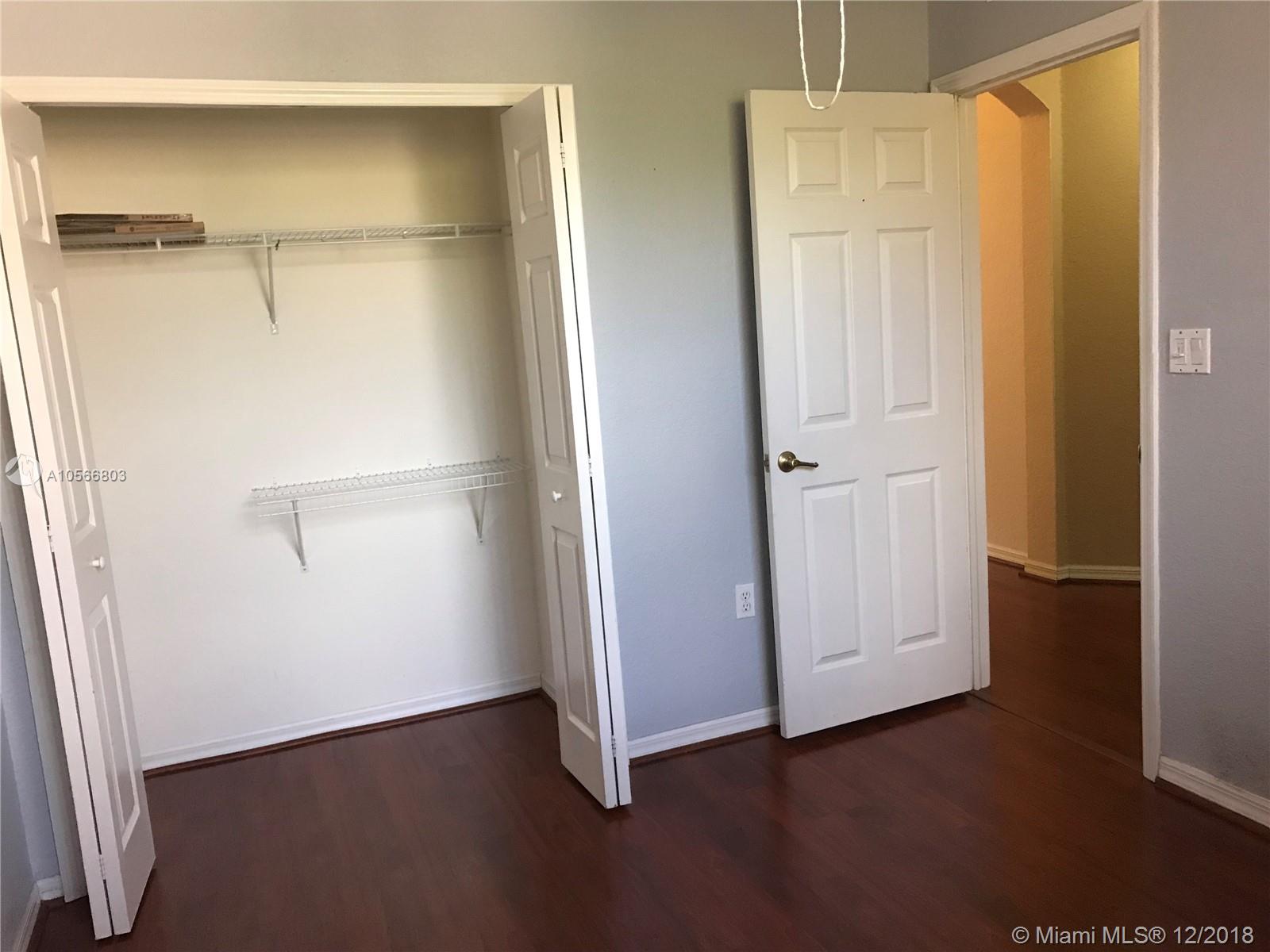 KENDALL BREEZE SOUTH - Residential