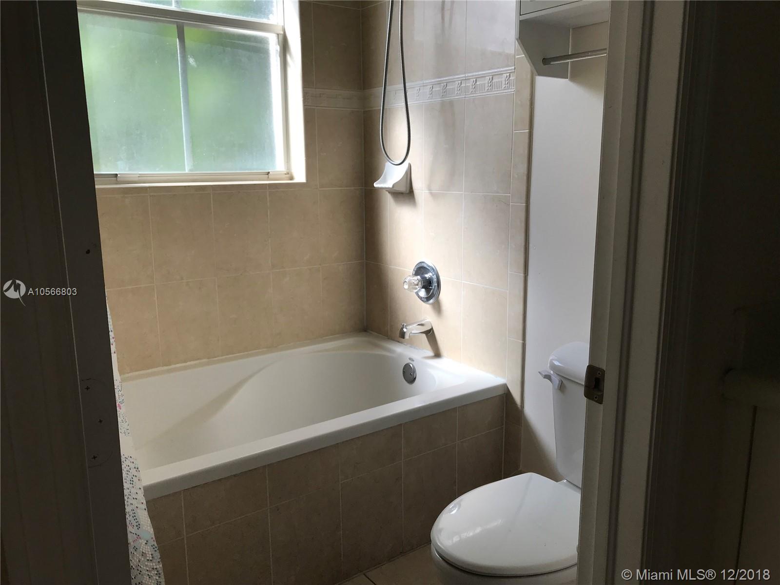 KENDALL BREEZE SOUTH - Residential