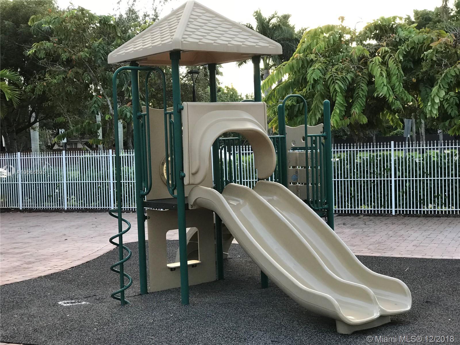 KENDALL BREEZE SOUTH - Residential