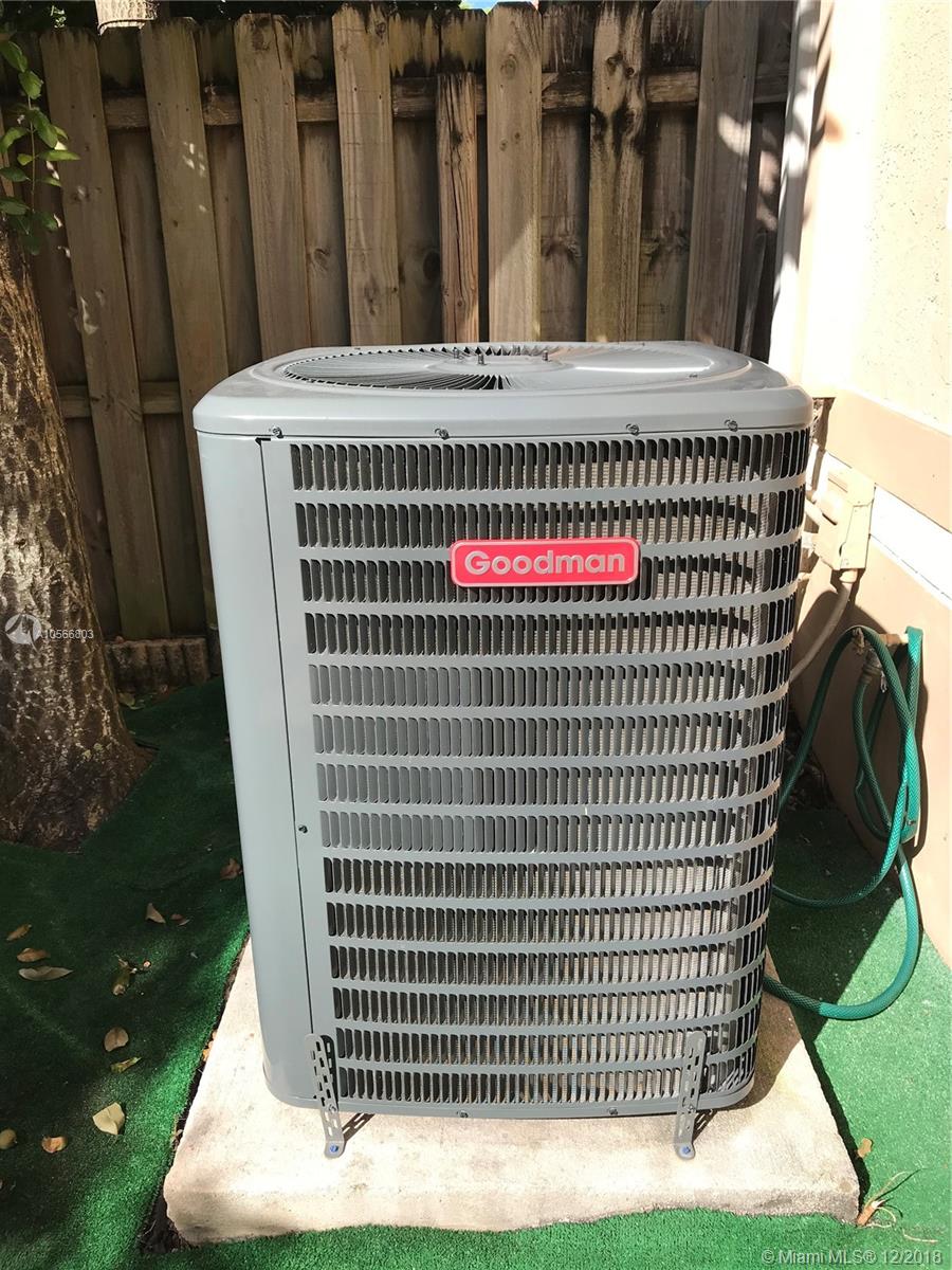 KENDALL BREEZE SOUTH - Residential