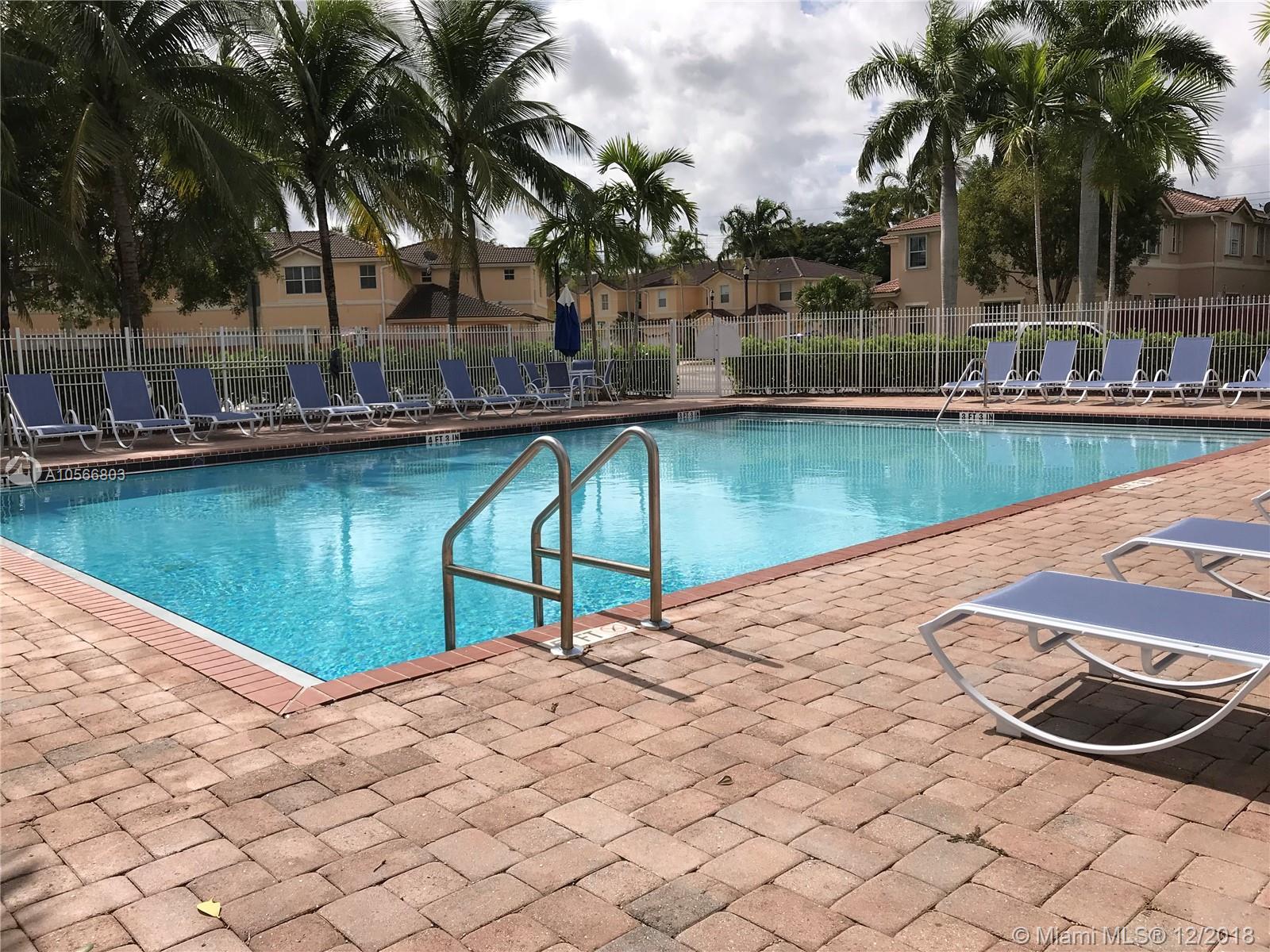 KENDALL BREEZE SOUTH - Residential