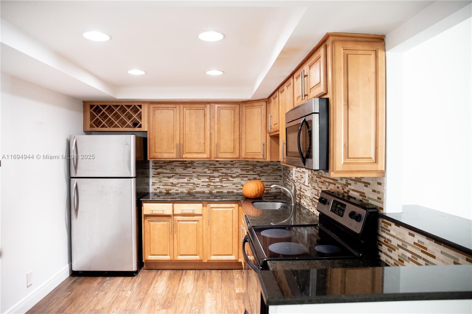 BAYSHORE PLACE CONDO - Residential
