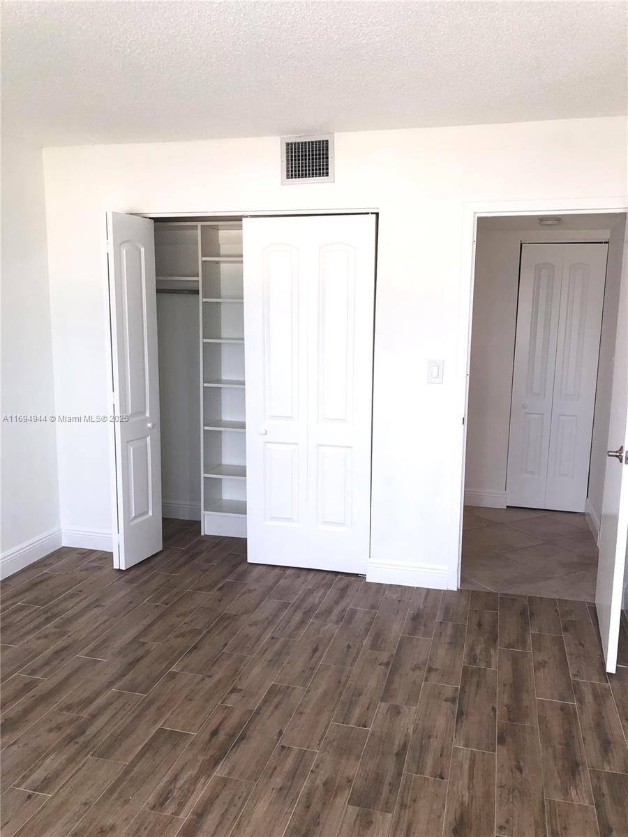 BAYSHORE PLACE CONDO - Residential