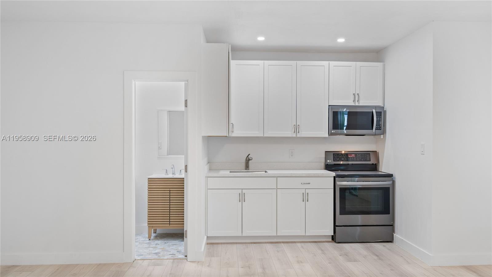 HEFTLER HOMES SUNSET PARK - Residential