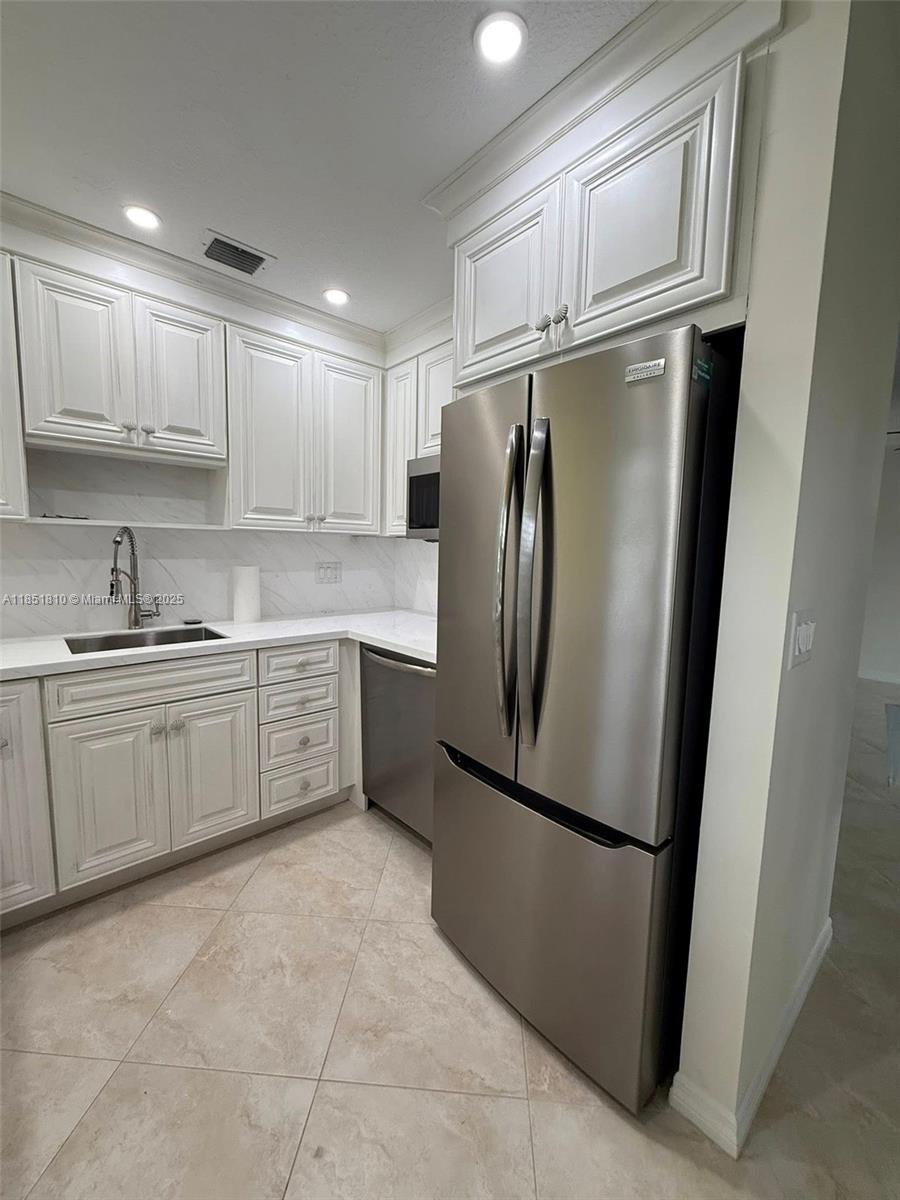 CEDAR POINTE CONDO - Residential