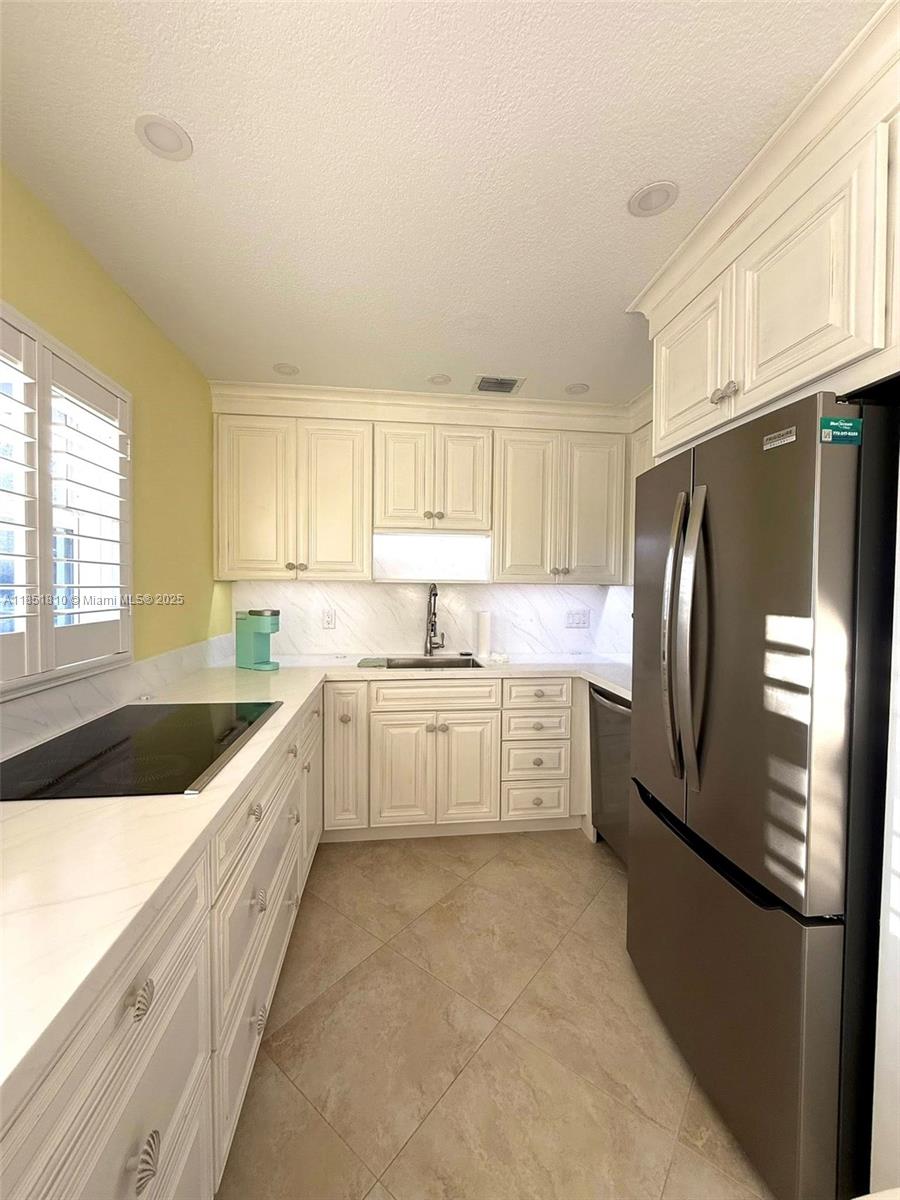 CEDAR POINTE CONDO - Residential