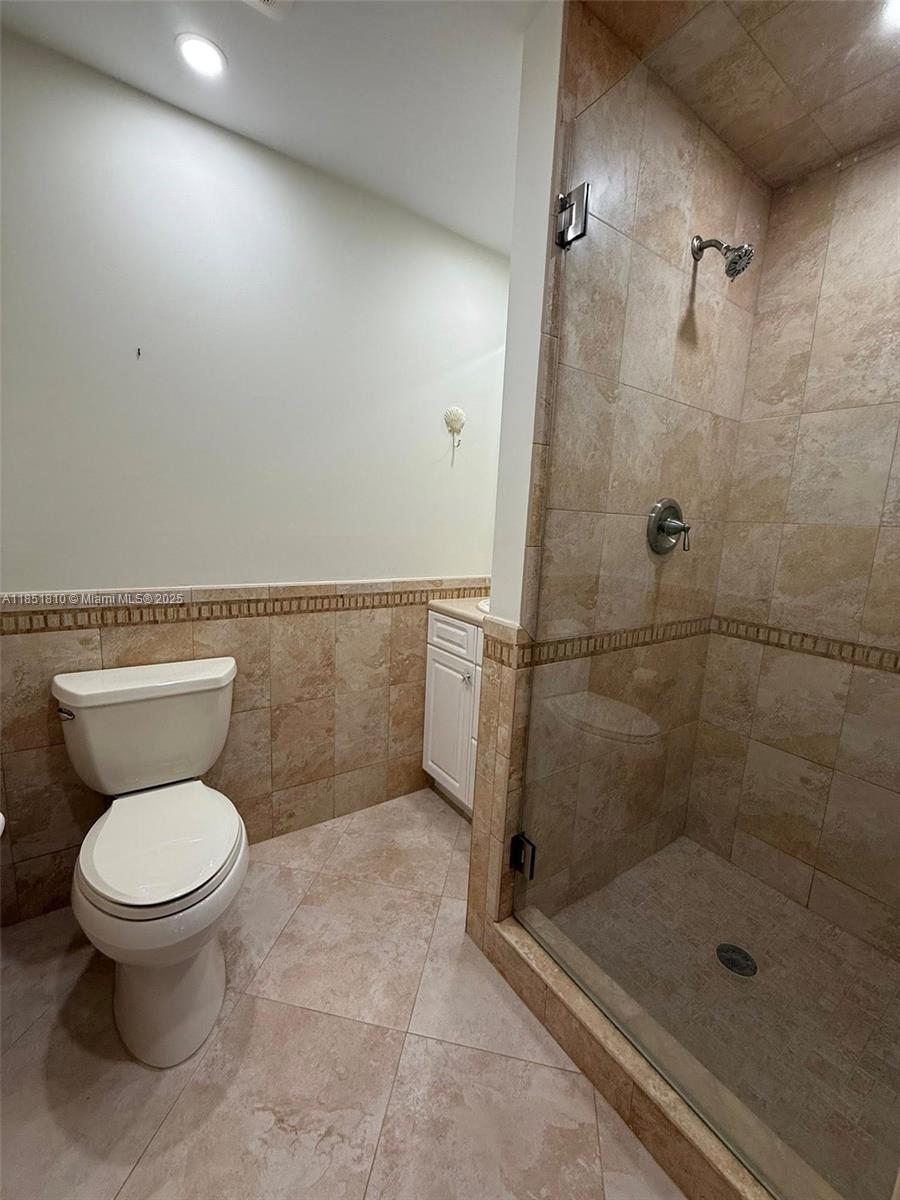CEDAR POINTE CONDO - Residential