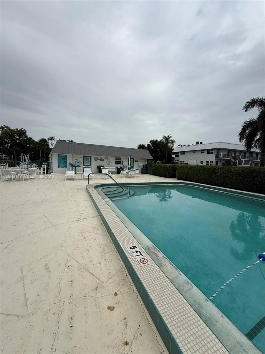 CEDAR POINTE CONDO - Residential