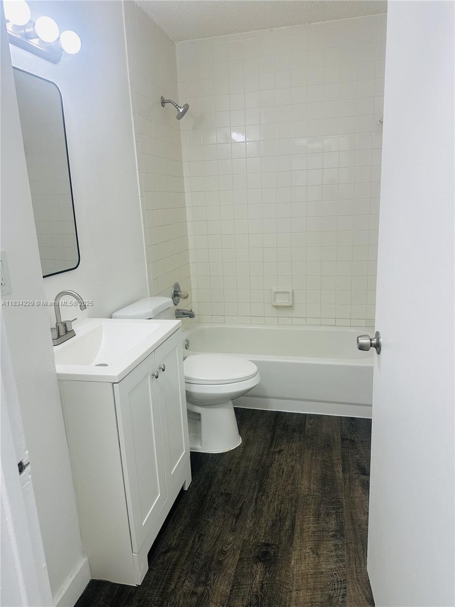 CHEVY CHASE AMD PLAT - Residential Lease