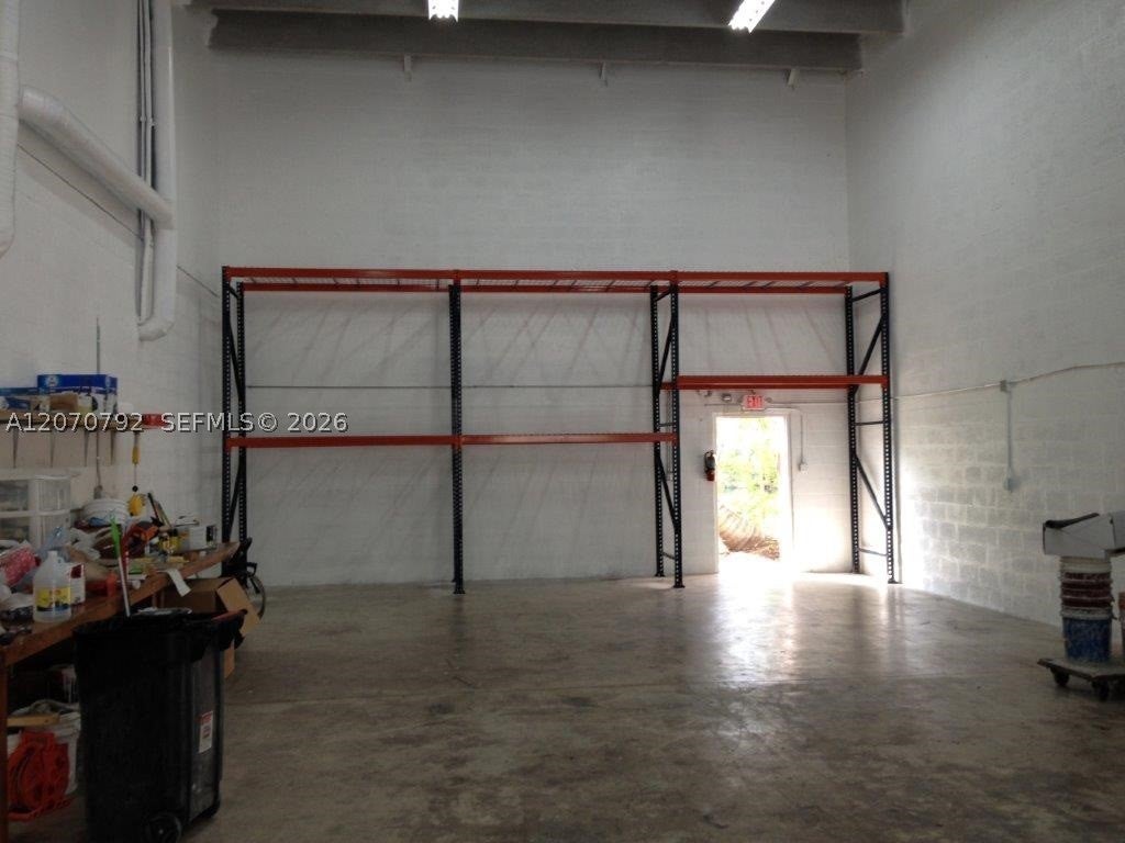 1650 NW 95th Ave
