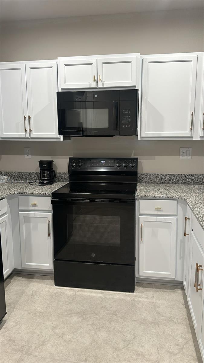 COSTA BLANCA VILLAS - Residential Lease