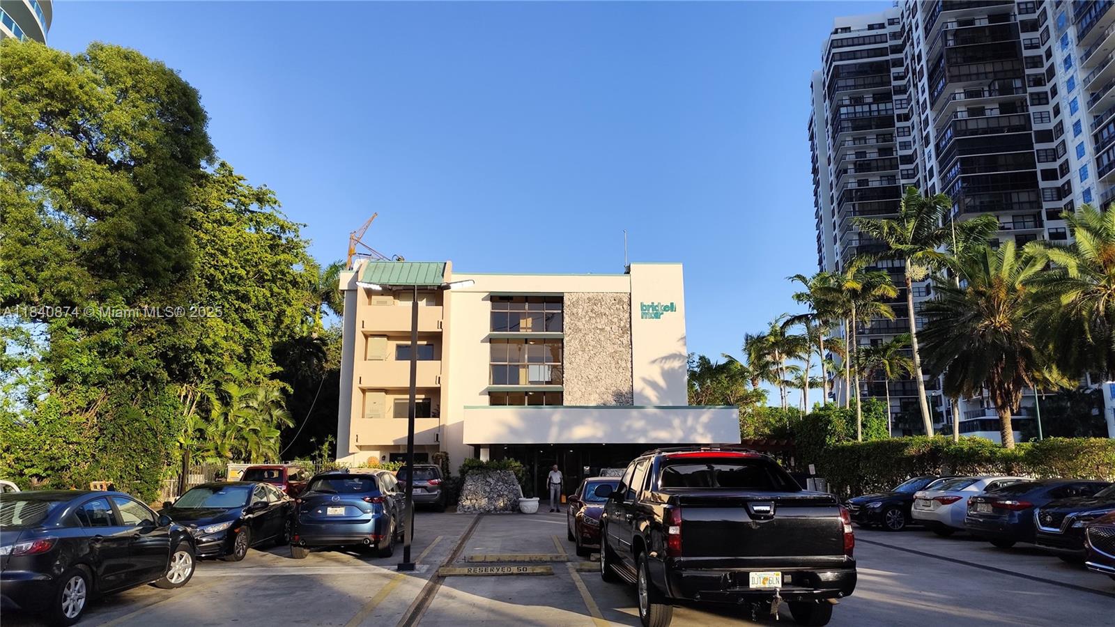 2201 Brickell Ave 96