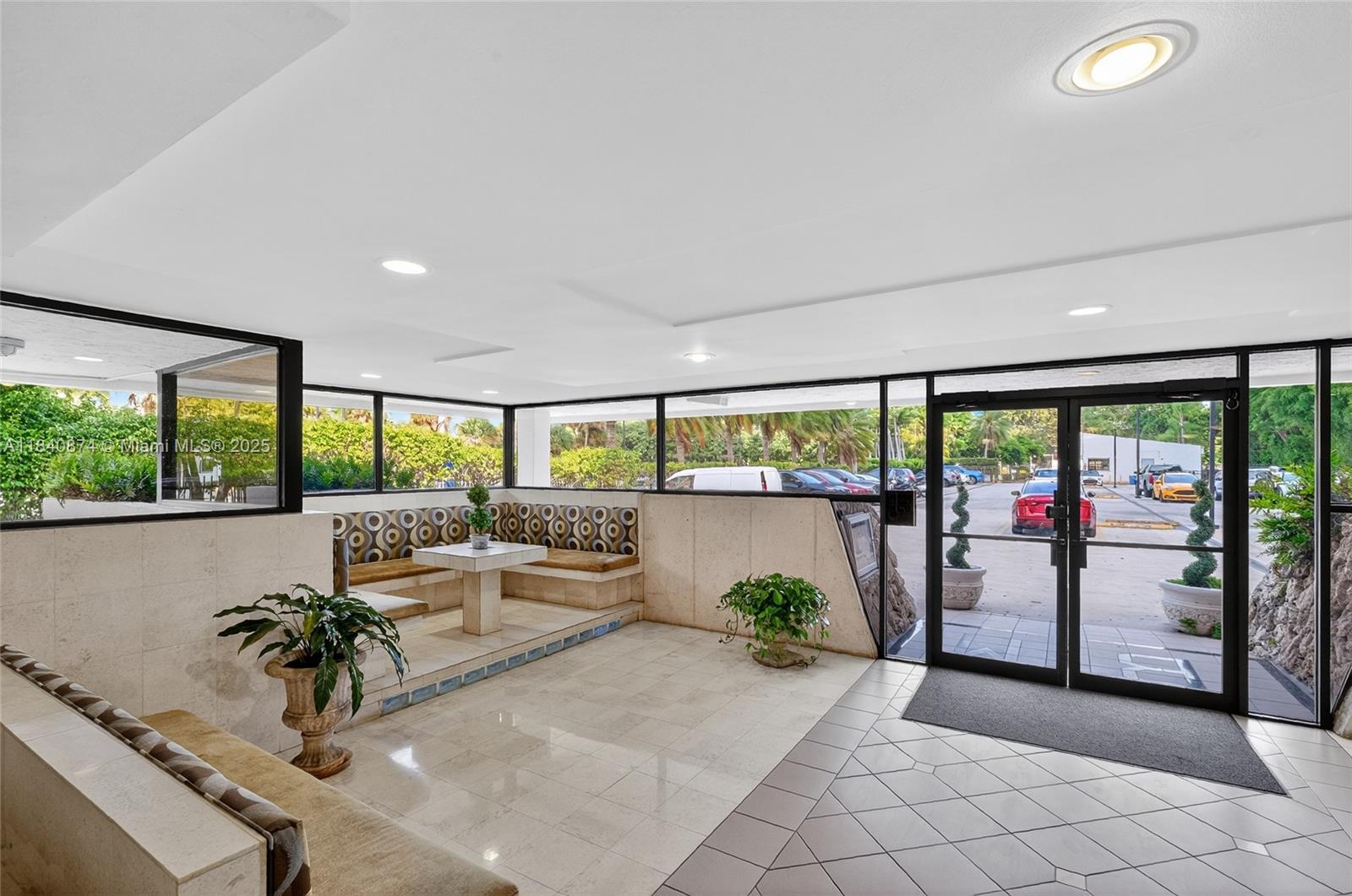 2201 Brickell Ave 96