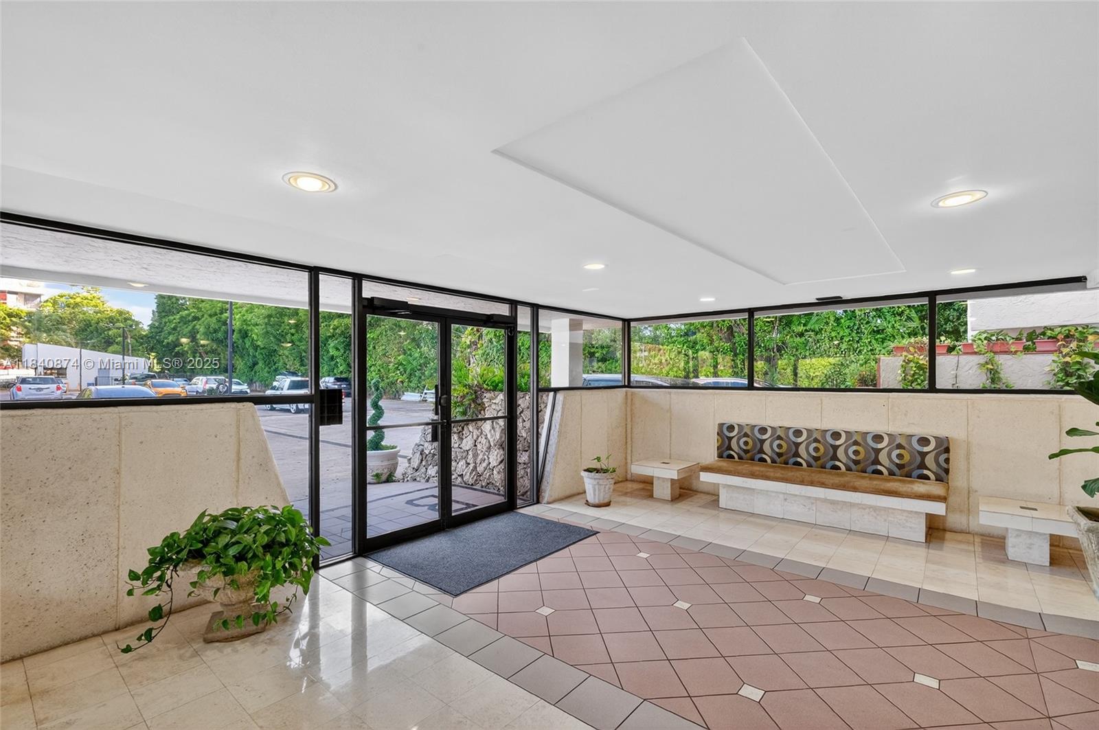 2201 Brickell Ave 96