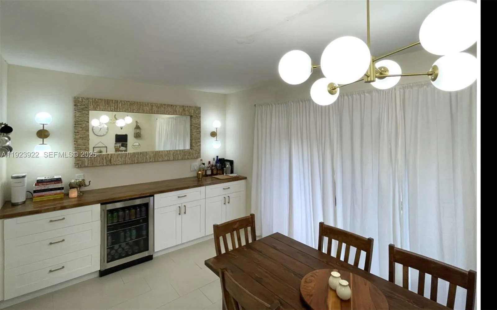 Lauderdale By The Sea, Florida 33308, United States, 2 Bedrooms Bedrooms, ,3 BathroomsBathrooms,Residential,Active,250838