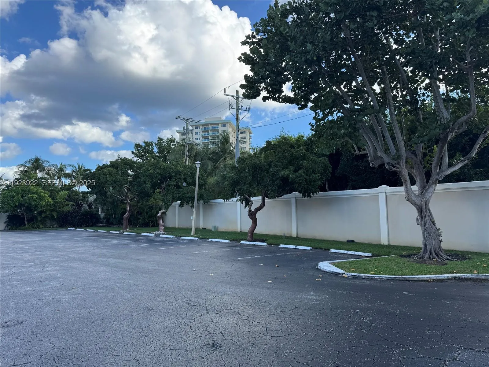 Lauderdale By The Sea, Florida 33308, United States, 2 Bedrooms Bedrooms, ,3 BathroomsBathrooms,Residential,Active,250838