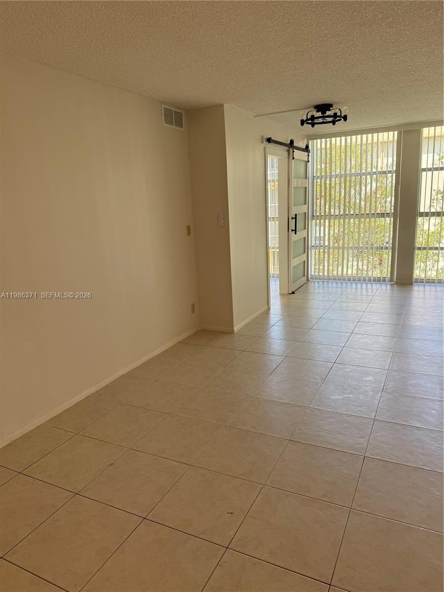 DESOTO PARK CONDO - Residential Lease