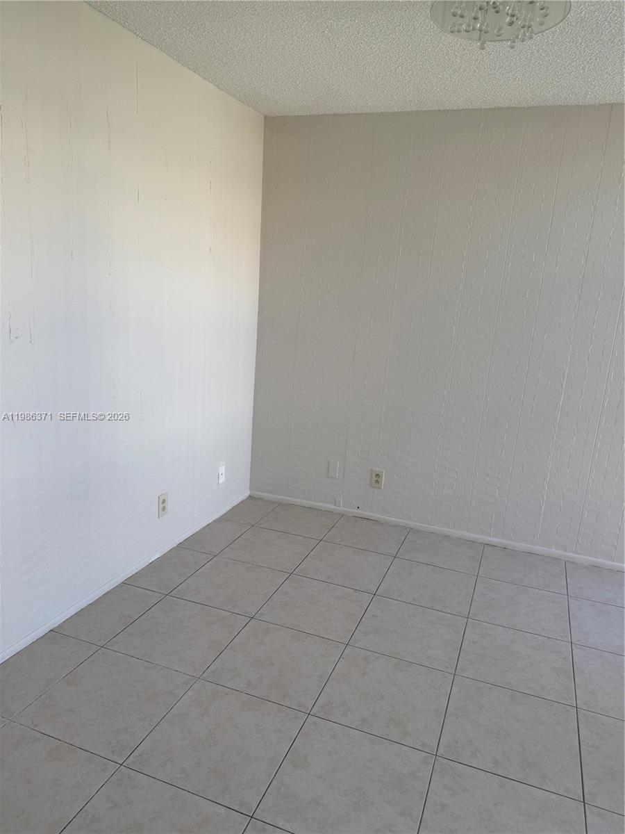 DESOTO PARK CONDO - Residential Lease
