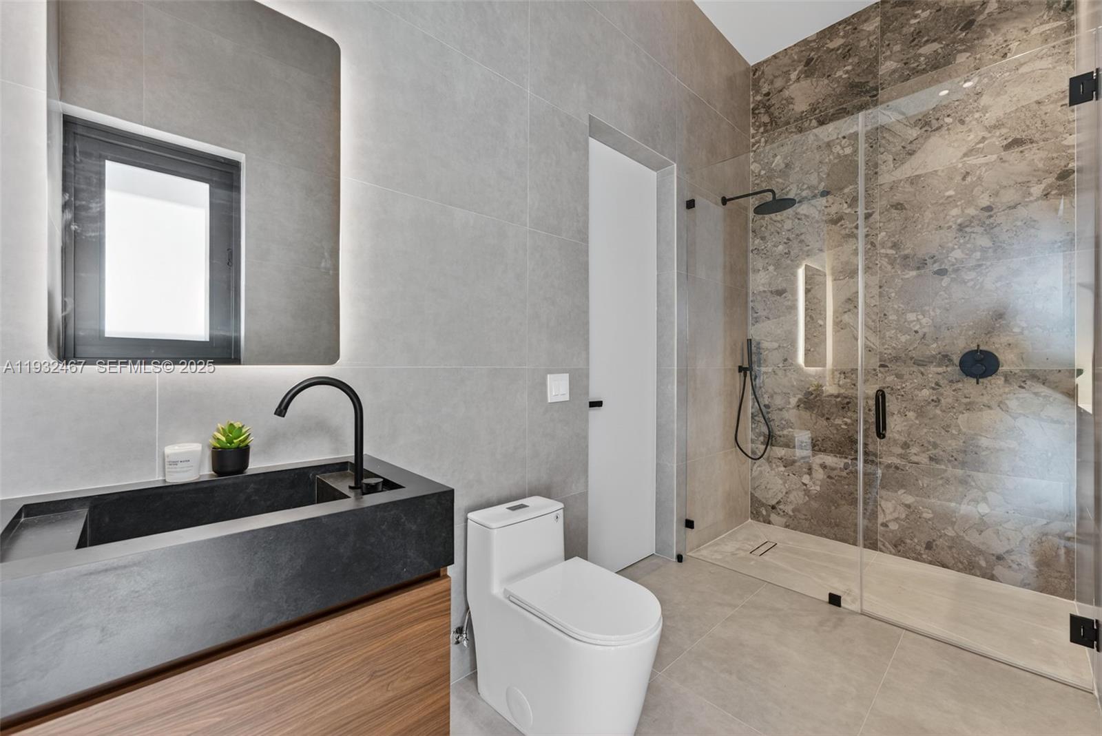 SPRING VIEW - Residential