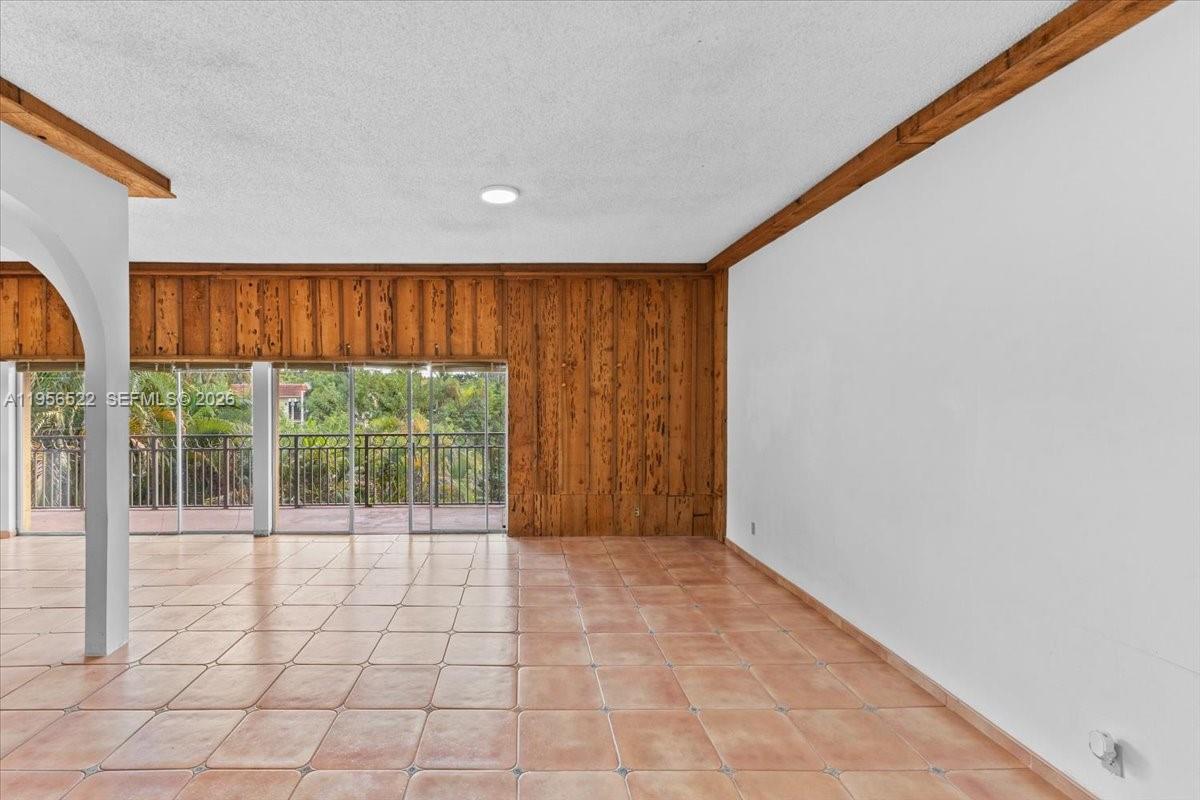 EMERALD ISLES WEST PHASE - Residential