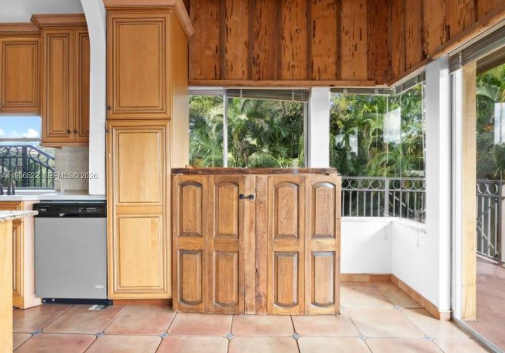 EMERALD ISLES WEST PHASE - Residential