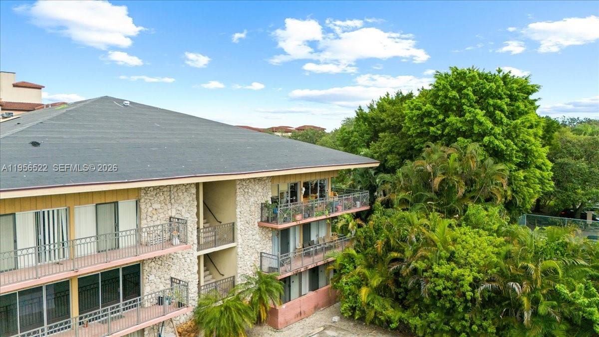 EMERALD ISLES WEST PHASE - Residential