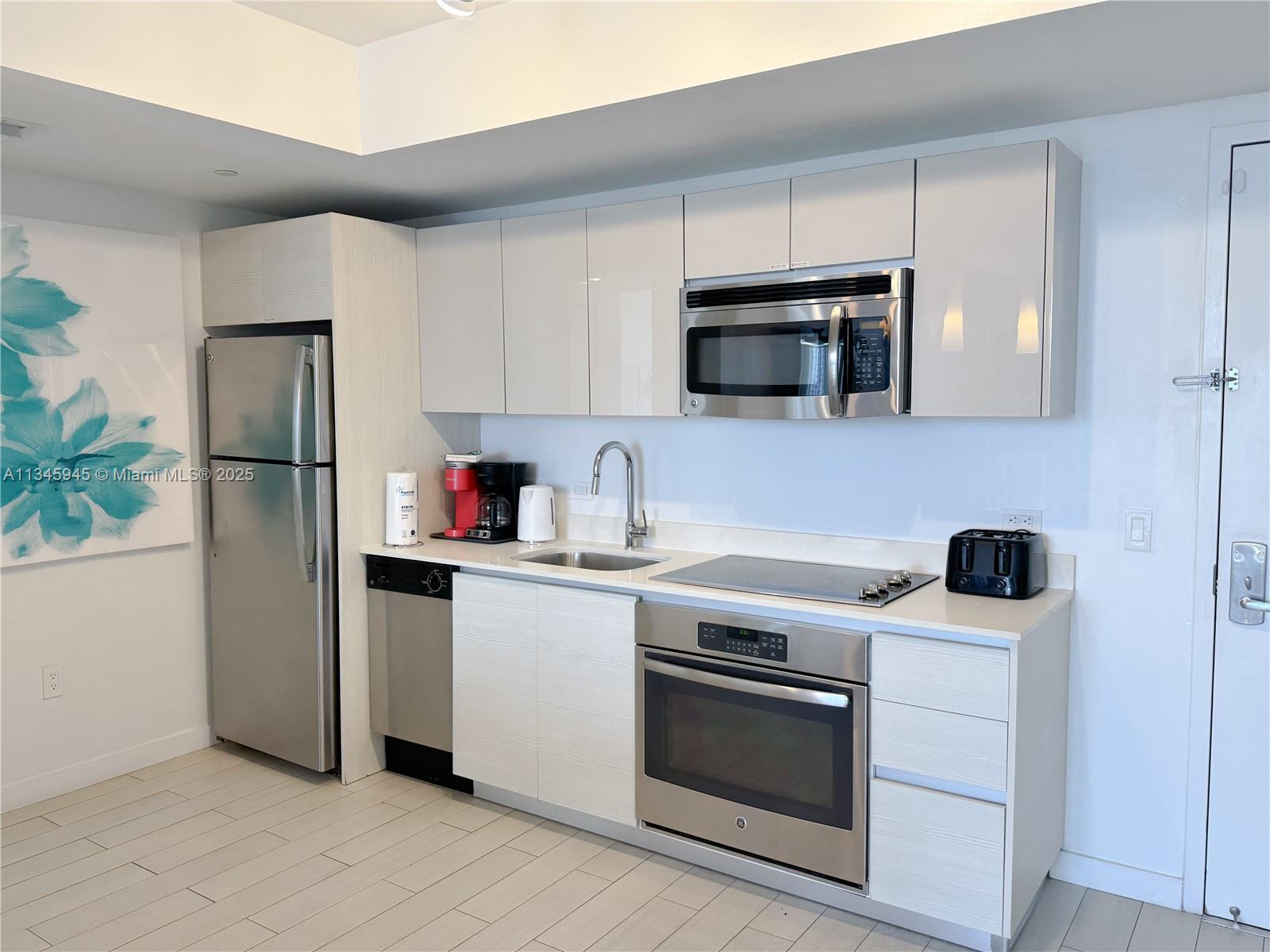 BEACHWALK CONDOMINIUM - Residential