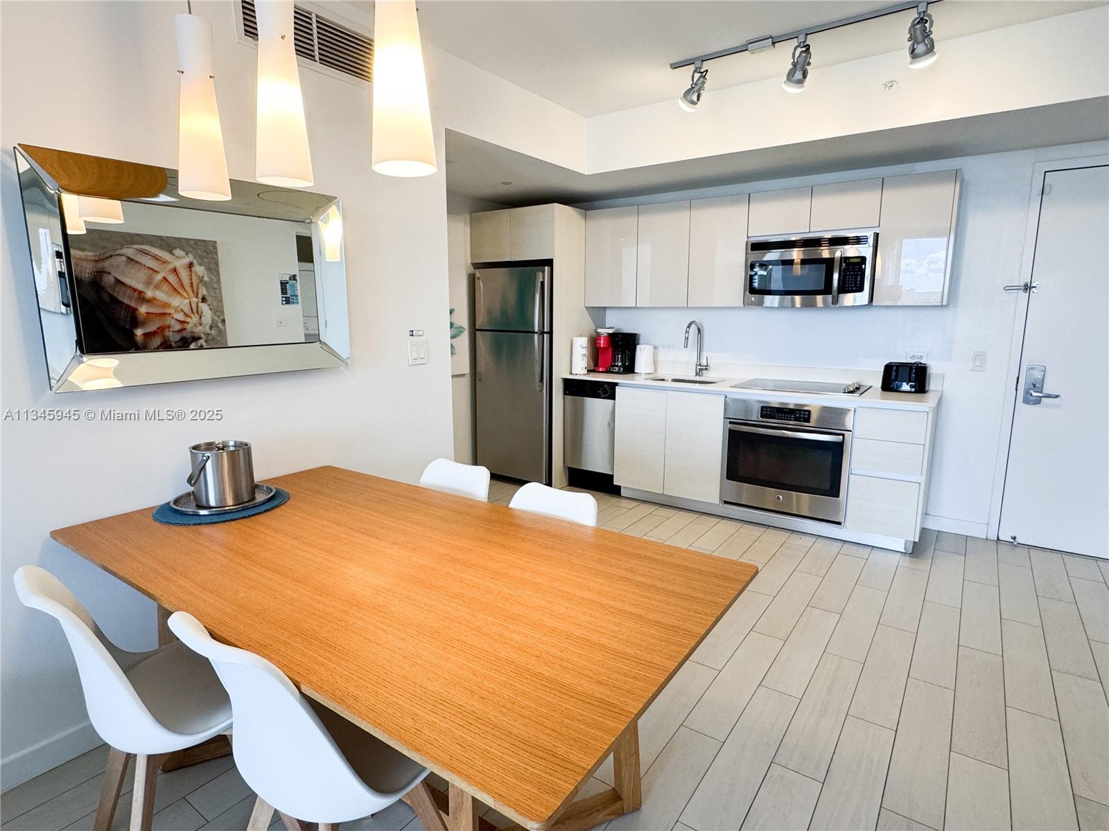 BEACHWALK CONDOMINIUM - Residential