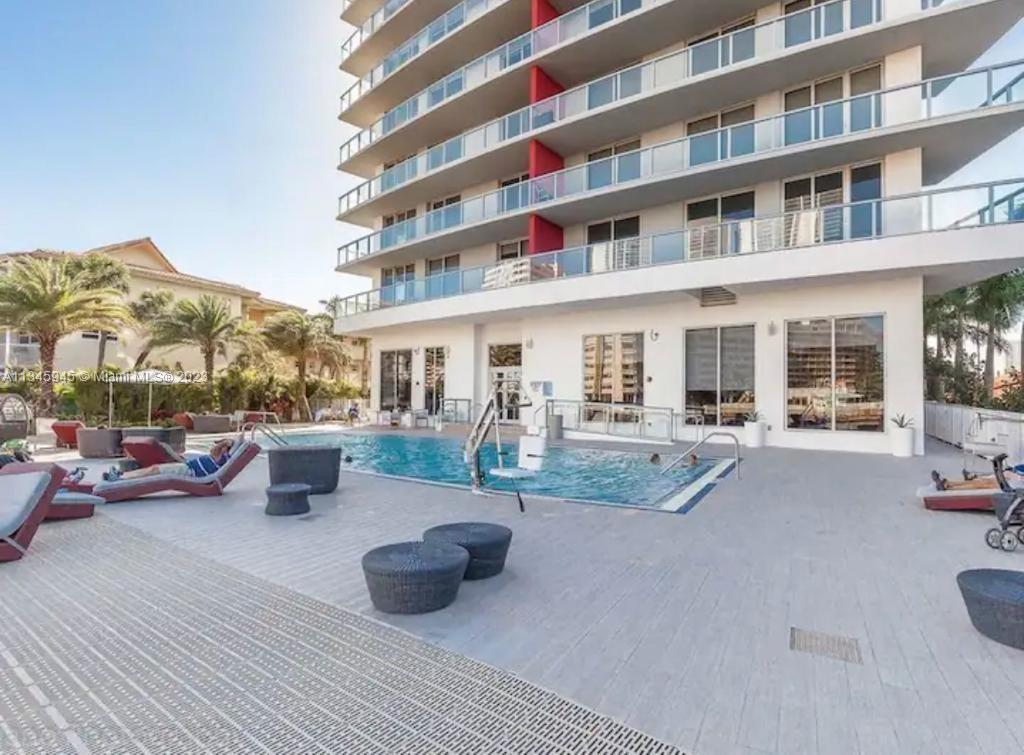 2602 E HALLANDALE BEACH BLVD R1409