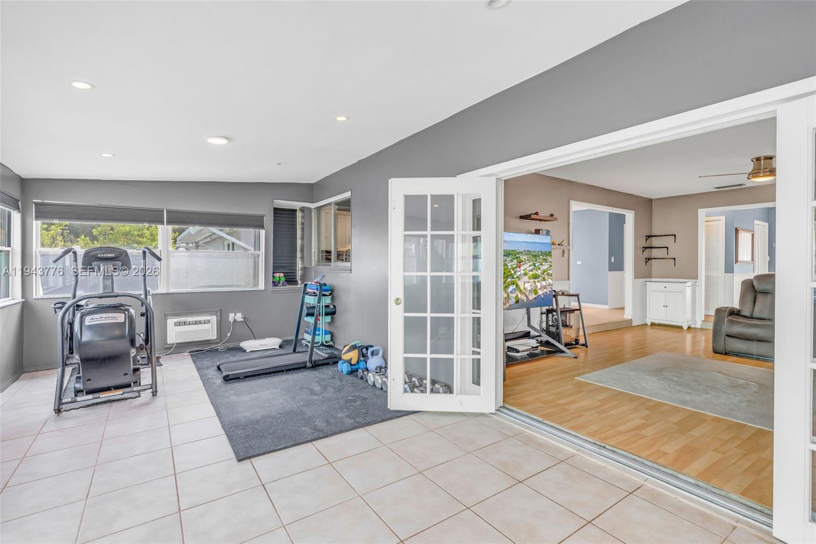 LARGO SOUND VILLAGE - Residential