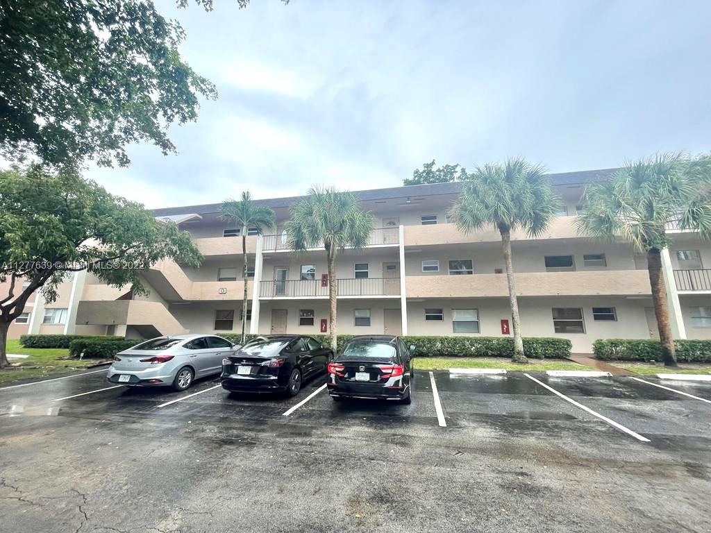 Great Location! 2nd floor unit with Elevator. Property features laminate floors thru out, renovated kitchen with granite counter tops, pantry closet, split bedroom, Spacious living and dining room combo, Master bedroom walk in closet, and screened porch. Community features a pool, gym, tennis court, access to public golf course and more! Close to shopping, restaurants, and major highways. Maintenance includes water, cable and internet! All ages welcome!