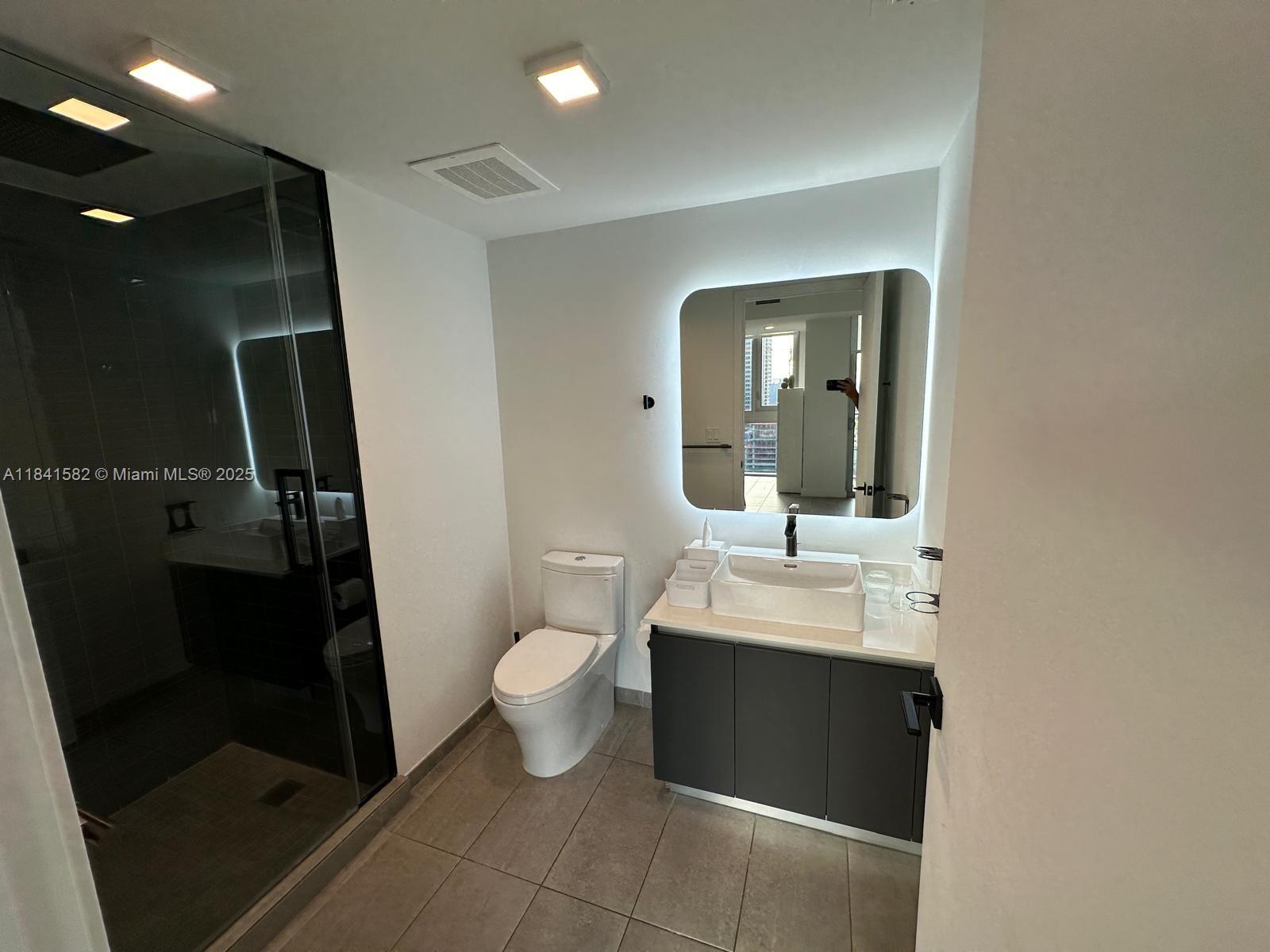227 NE 2nd St 1602