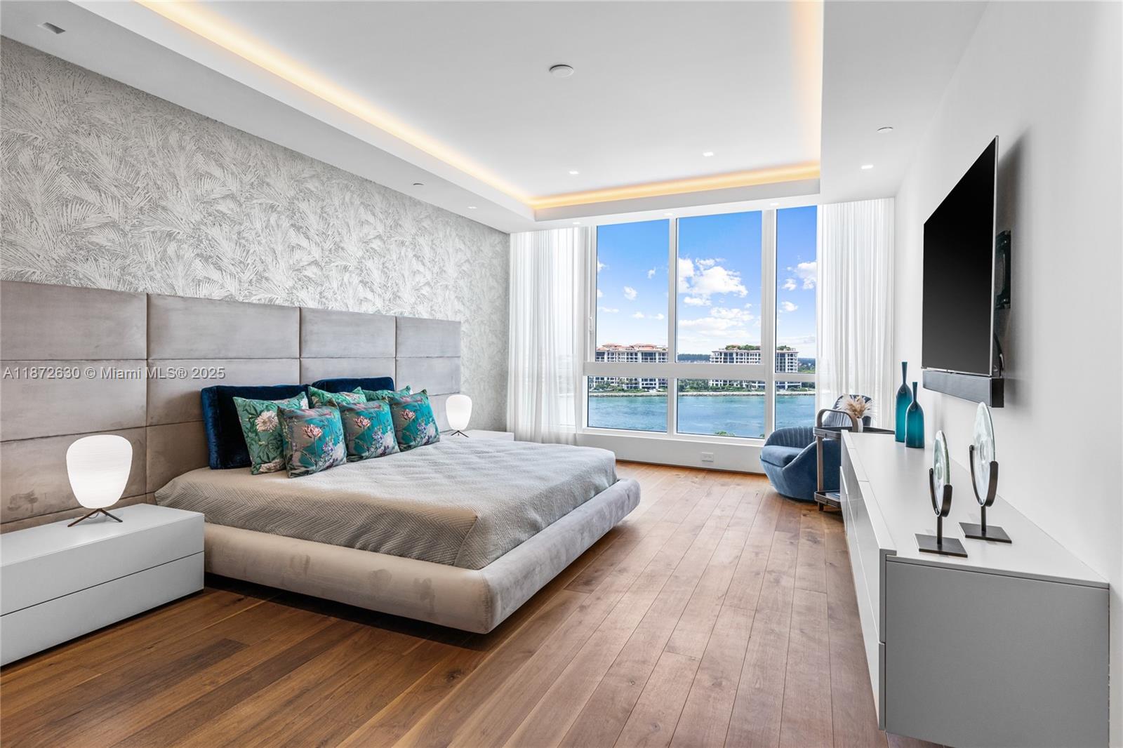 CONTINUUM ON SOUTH BEACH - Residential Lease